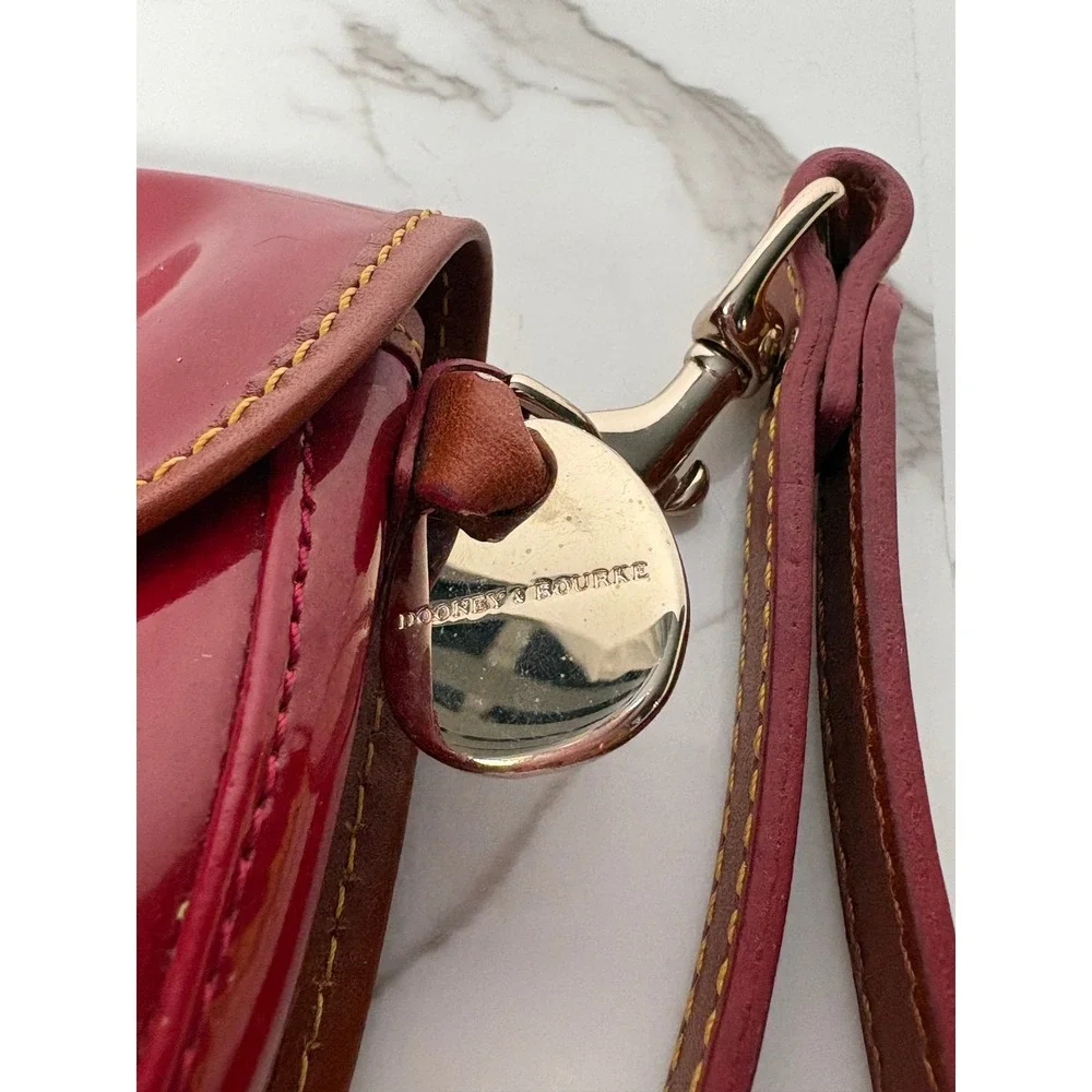 Dooney & Bourke Red Patent Leather Wristlet‎ Tan Trim Duck Charm Clutch Bag